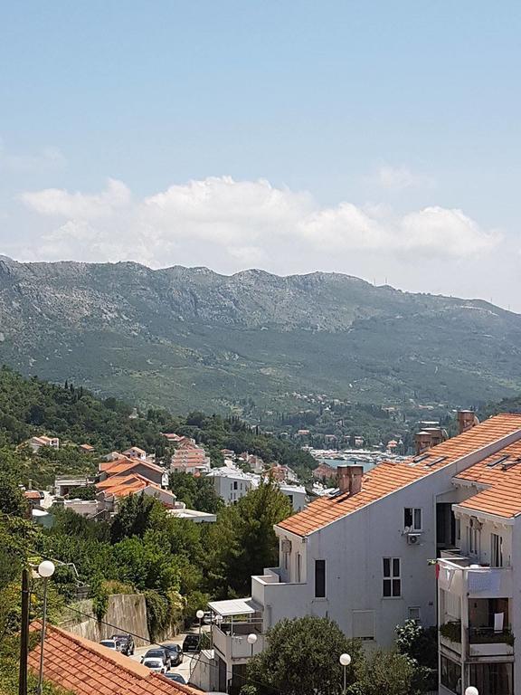 Apartments M&E Mokošica Buitenkant foto